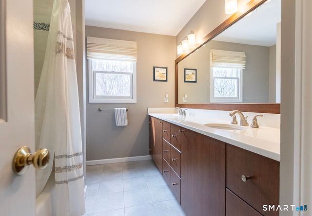 16 Shadowood Lane, Trumbull, CT 06611