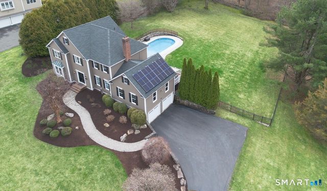 16 Shadowood Lane, Trumbull, CT 06611