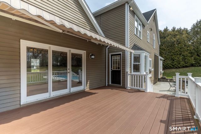 16 Shadowood Lane, Trumbull, CT 06611