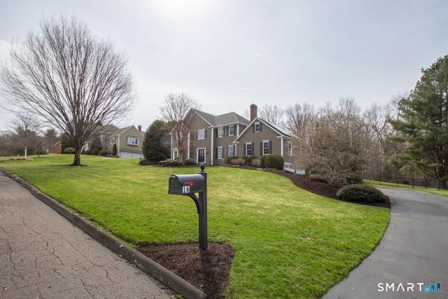 16 Shadowood Lane, Trumbull, CT 06611