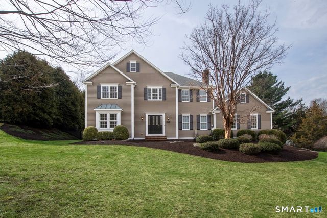 16 Shadowood Lane, Trumbull, CT 06611