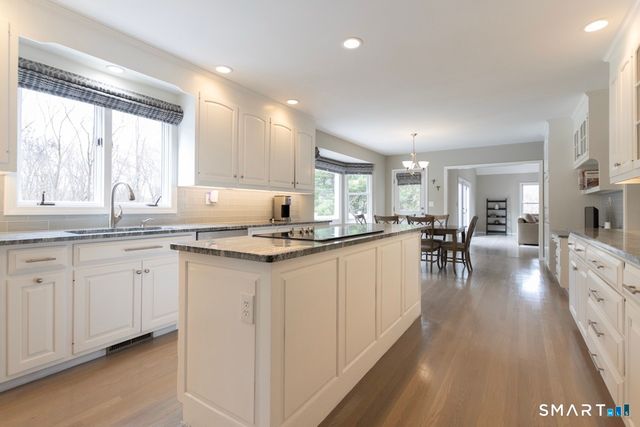 16 Shadowood Lane, Trumbull, CT 06611