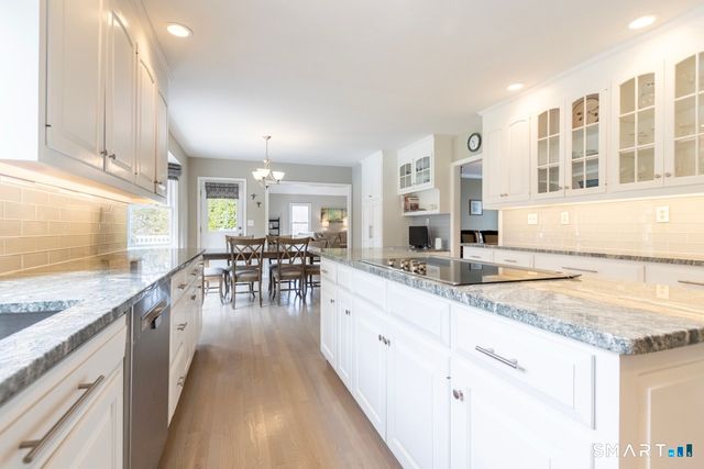 16 Shadowood Lane, Trumbull, CT 06611