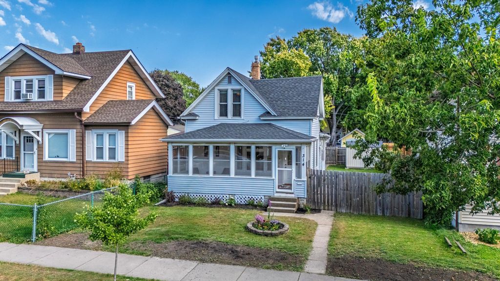 314 Osceola Avenue S, Saint Paul, MN 55102