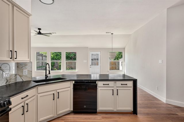 605 Terrace View Drive, Mckinney, TX 75071