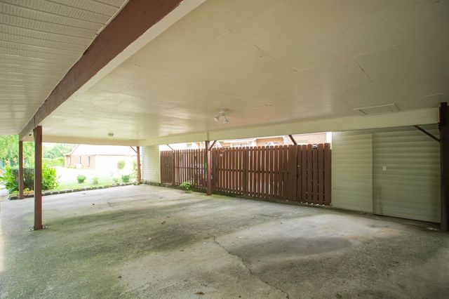 502 Colony Trace Ct, Madison, TN 37115