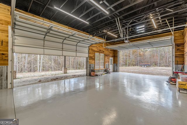 5752 PHILLIPS MILL Road, Douglasville, GA 30135