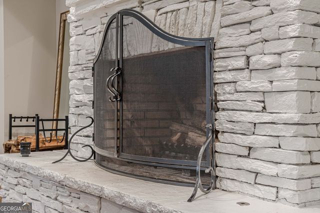 5752 PHILLIPS MILL Road, Douglasville, GA 30135