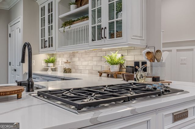 5752 PHILLIPS MILL Road, Douglasville, GA 30135