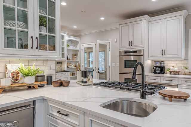 5752 PHILLIPS MILL Road, Douglasville, GA 30135