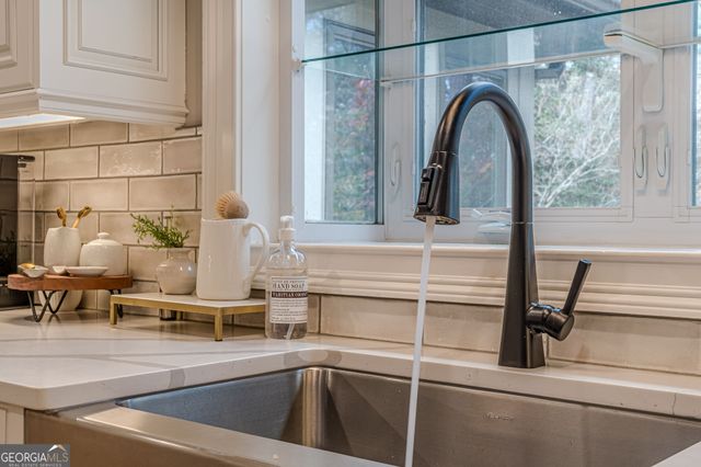 5752 PHILLIPS MILL Road, Douglasville, GA 30135