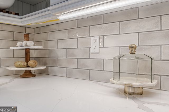 5752 PHILLIPS MILL Road, Douglasville, GA 30135