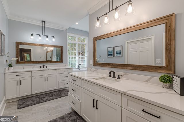 5752 PHILLIPS MILL Road, Douglasville, GA 30135