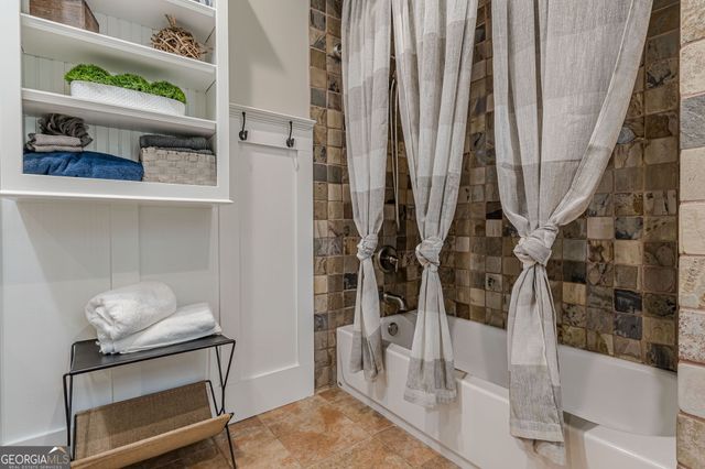 5752 PHILLIPS MILL Road, Douglasville, GA 30135