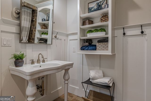 5752 PHILLIPS MILL Road, Douglasville, GA 30135