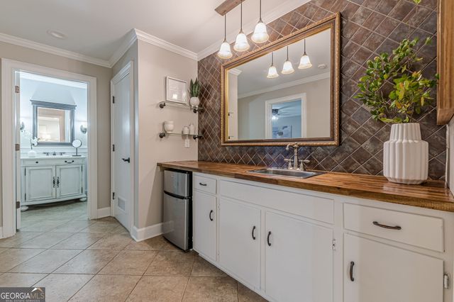 5752 PHILLIPS MILL Road, Douglasville, GA 30135