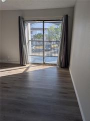 15067 SW 103rd Ter 14204, Miami, FL 33196