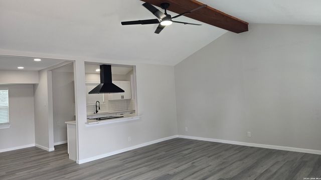 4811 Village Vw, San Antonio, TX 78218