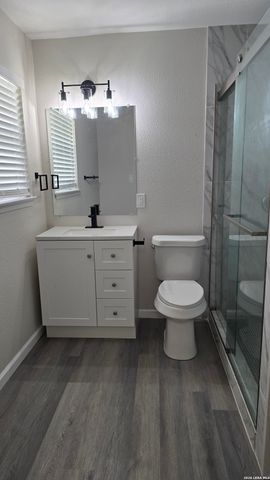 4811 Village Vw, San Antonio, TX 78218