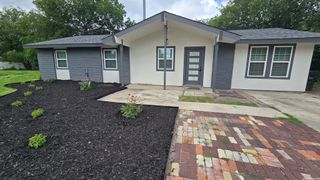 4811 Village Vw, San Antonio, TX 78218