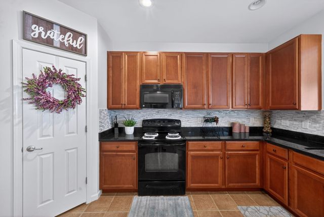 621 Betty Lou Dr, Madison, TN 37115