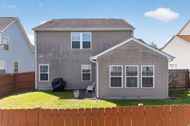 621 Betty Lou Dr, Madison, TN 37115