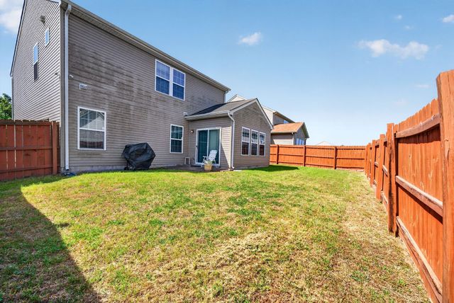 621 Betty Lou Dr, Madison, TN 37115