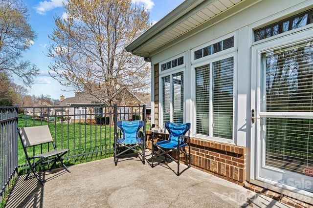 2830 Bellasera Way, Matthews, NC 28105