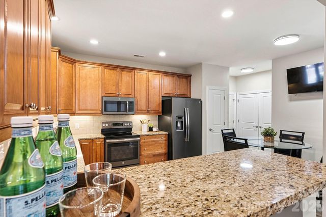 2830 Bellasera Way, Matthews, NC 28105