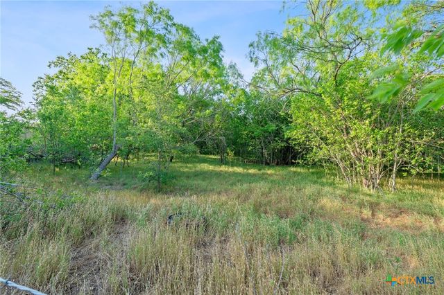 6071 Fm 713, Dale, TX 78616