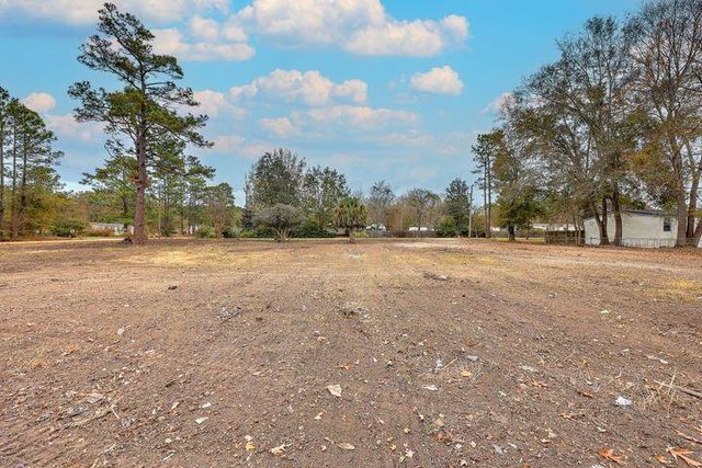 211 W Steele Drive, Summerville, SC 29483