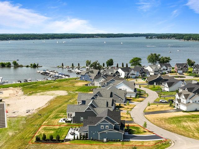 2732 Harbor COURT, Delavan, WI 53115