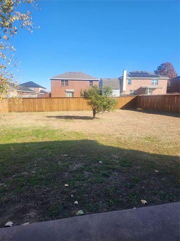 8107 Colwick Lane, Arlington, TX 76002