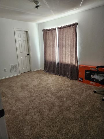 8107 Colwick Lane, Arlington, TX 76002