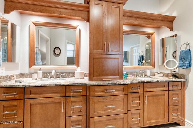 4432 E WALNUT Road, Gilbert, AZ 85298