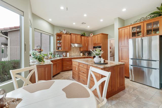 4432 E WALNUT Road, Gilbert, AZ 85298