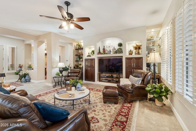 4432 E WALNUT Road, Gilbert, AZ 85298