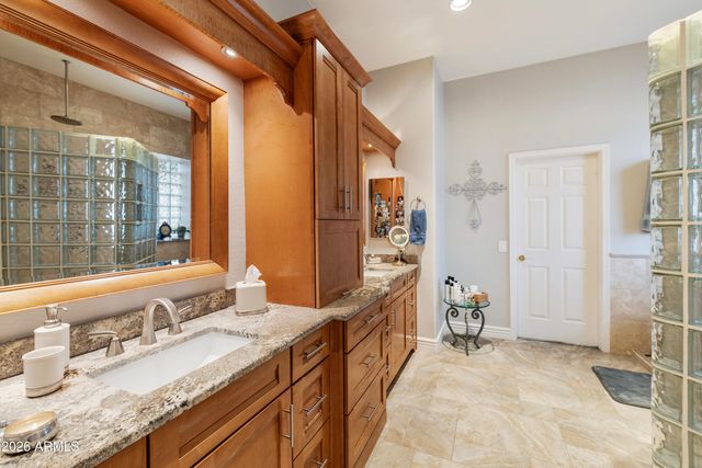 4432 E WALNUT Road, Gilbert, AZ 85298