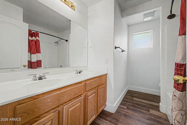 11212 E DOWNING Street, Mesa, AZ 85207