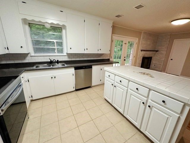 300 Pine Street, Ore City, TX 75683