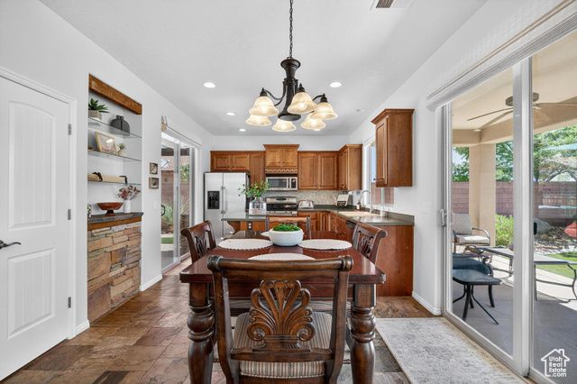 2602 E SPRING CANYON DR, Washington, UT 84780