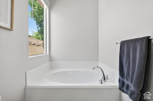 2602 E SPRING CANYON DR, Washington, UT 84780