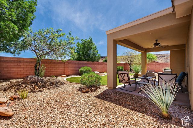 2602 E SPRING CANYON DR, Washington, UT 84780