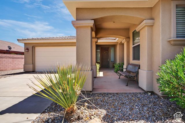 2602 E SPRING CANYON DR, Washington, UT 84780