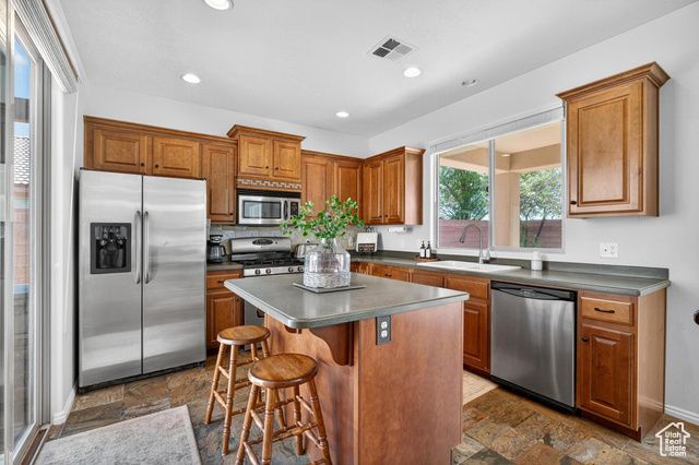 2602 E SPRING CANYON DR, Washington, UT 84780