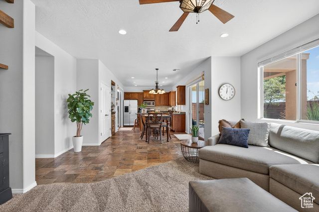 2602 E SPRING CANYON DR, Washington, UT 84780