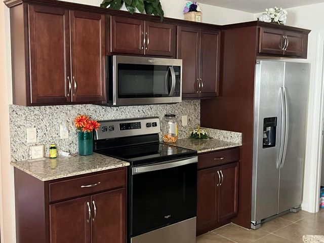 4 Alhambra S, Port St. Lucie, Port St Lucie, FL 34952