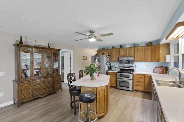 11138 York Road SW, Baltimore, OH 43105