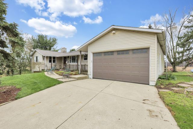 11138 York Road SW, Baltimore, OH 43105