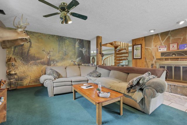 11138 York Road SW, Baltimore, OH 43105